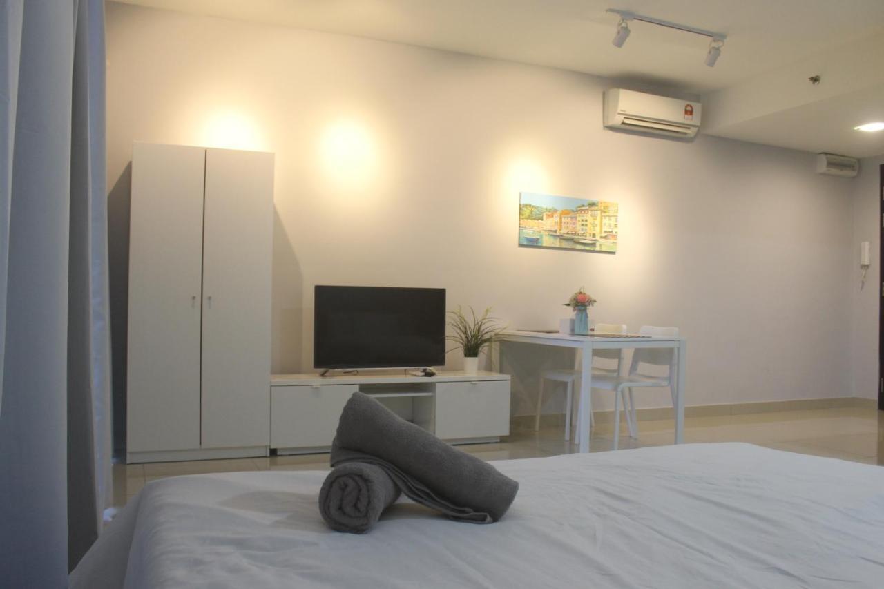 Vivian'S Studio Trefoil Setia Alam Shah Alam Kültér fotó